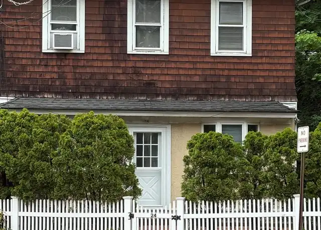 Property at 24 Laurel Ave, Northport, NY, 11768, 1 bed, 1 bath, [object Object]