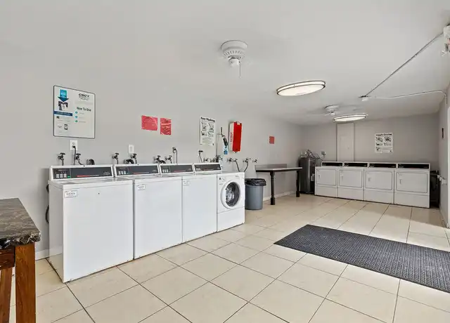 Property at Villas of Legends Field South - 6065 Legends Villa Dr, Tampa, FL, 33614, 1 bed, 1 bath, [object Object]