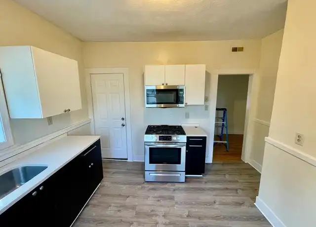 Property at 6 Calder St Unit 3, Dorchester, MA, 02124, 4 beds, 1 bath, [object Object]