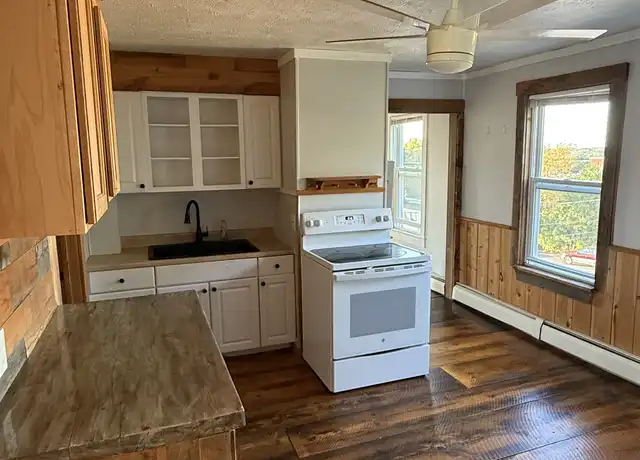 Property at 23 Prospect St Unit 301, Biddeford, ME, 04005, 3 beds, 1 bath, [object Object]