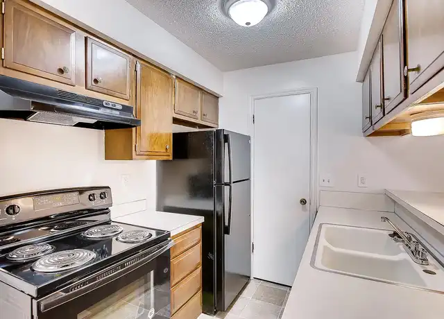 Property at Village Garden - 712 27th Ave, Greeley, CO, 80634, 1 bed, 1 bath, [object Object]