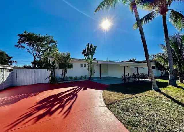 Property at 629 SW 4th St, Hallandale Beach, FL, 33009, 3 beds, 2 baths, [object Object]