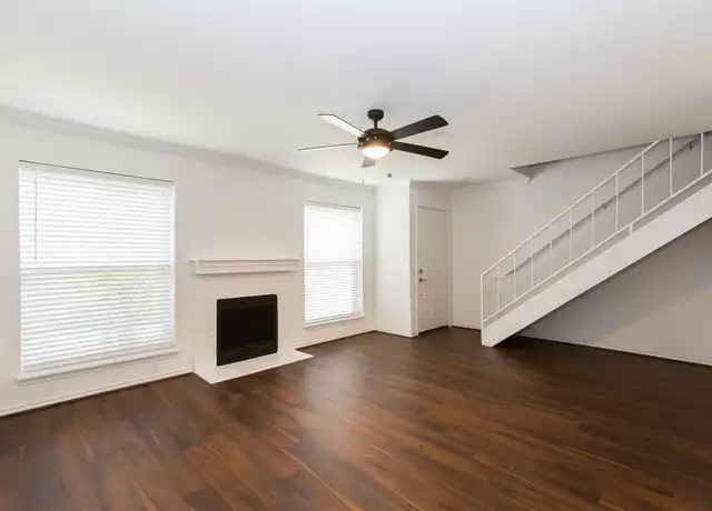 Property at 17230 Imperial Valley Dr Unit 31, Houston, TX, 77060, 2 beds, 2.5 baths, [object Object]