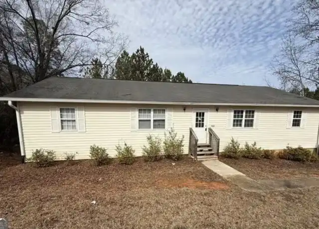 Property at 1905 Karen Cir Unit B, Milledgeville, GA, 31061, 2 beds, 1 bath, [object Object]