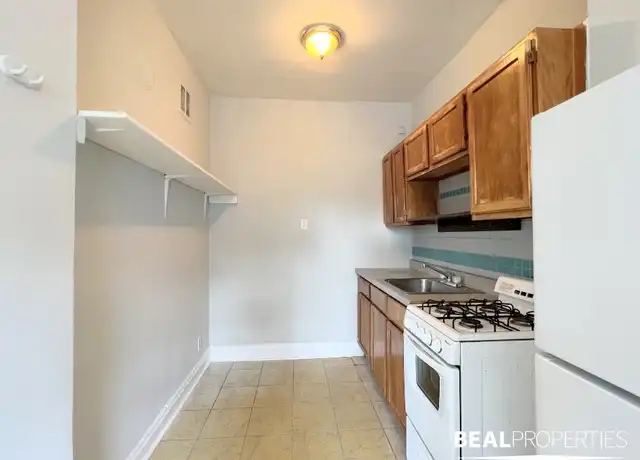 Property at 2244 W Wilson Ave Unit 302, Chicago, IL, 60625, 0 beds, 1 bath, [object Object]