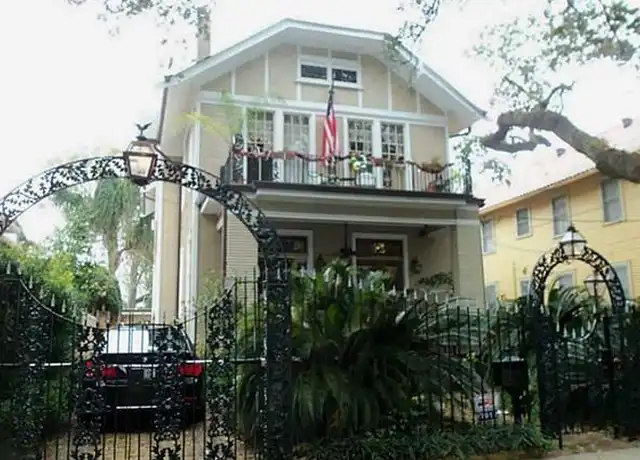 Property at 7910 Willow St, New Orleans, LA, 70118, 2 beds, 1 bath, [object Object]