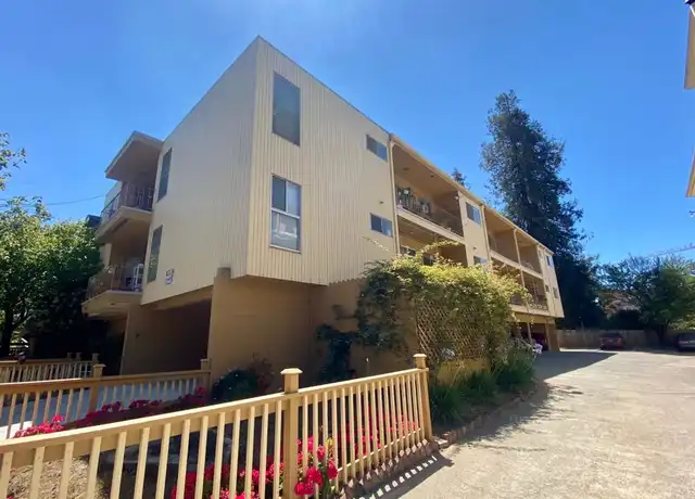 Property at 2032 Delaware St Unit 10, Berkeley, CA, 94709, 2 beds, 1 bath, [object Object]