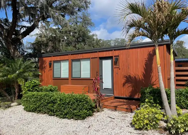 Property at 11008 U.S. 301 Unit 1, Thonotosassa, FL, 33592, 1 bed, 1 bath, [object Object]