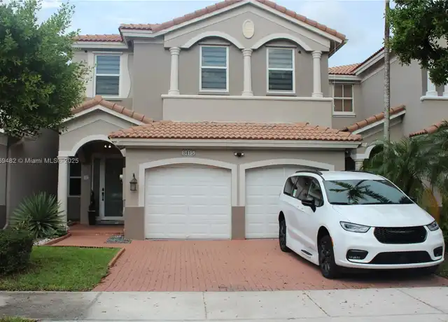 Property at 8415 NW 108th Pl, Doral, FL, 33178, 4 beds, 2.5 baths, [object Object]