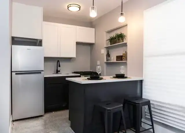 Property at Wild Woods - 2400 15th Ave S, Saint Petersburg, FL, 33712, 2 beds, 1 bath, [object Object]