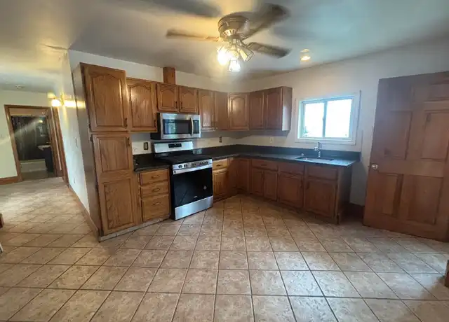 Property at 67 Gore St Unit 2F, Cambridge, MA, 02141, 2 beds, 1 bath, [object Object]
