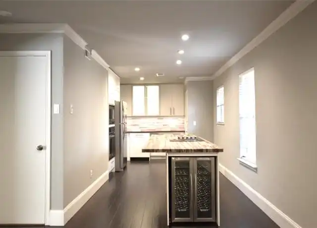 Property at 4219 Avondale Ave #215, Dallas, TX, 75219, 2 beds, 1 bath, [object Object]