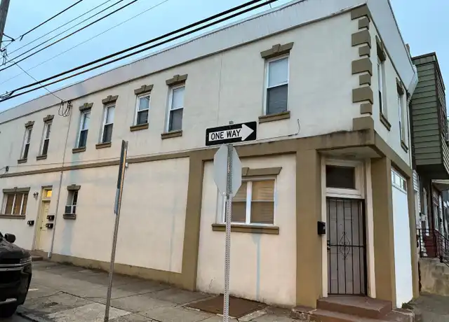 Property at 1801 S 21st St Fl Rear, Philadelphia, PA, 19145, 1 bed, 1 bath, [object Object]