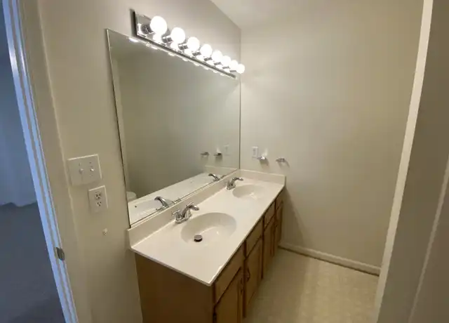 Property at 303 Chadwick Ct, Yorktown, VA, 23693, 3 beds, 2.5 baths, [object Object]
