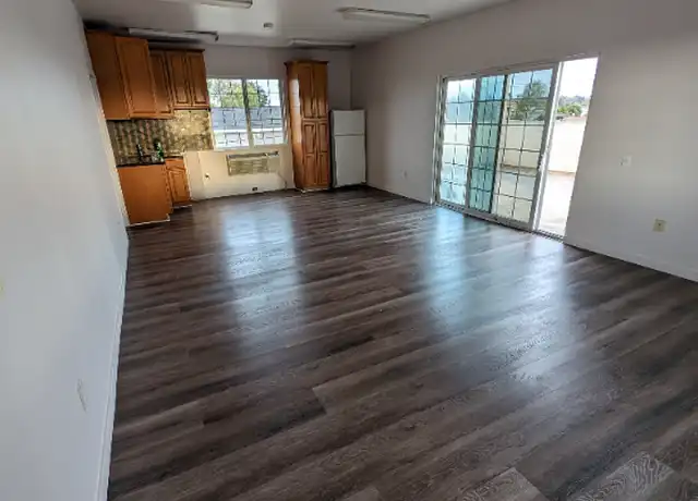 Property at 11316 Atlantic Ave Unit B, Lynwood, CA, 90262, 0 beds, 1 bath, [object Object]