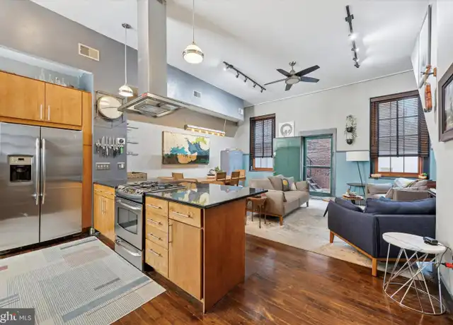 Property at 233 Vine St Unit E1, Philadelphia, PA, 19106, 2 beds, 1.5 baths, [object Object]