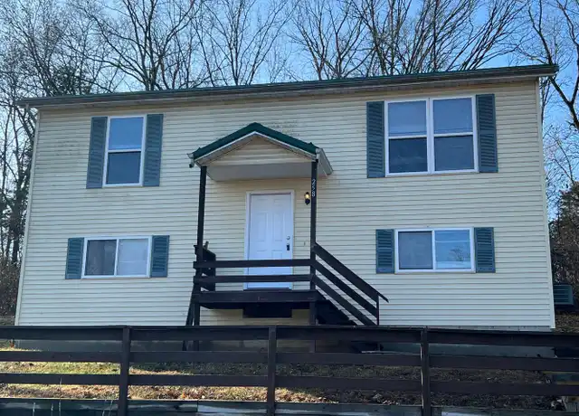 Property at 258 Baker St, Villa Ridge, MO, 63089, 4 beds, 1.5 baths, [object Object]