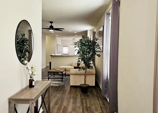 Property at 2727 Skyview Silver Dr, Houston, TX, 77047, 1 bed, 1 bath, [object Object]