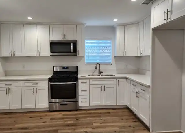 Property at 6662 Satsuma Ave, North Hollywood, CA, 91606, 3 beds, 2 baths, [object Object]