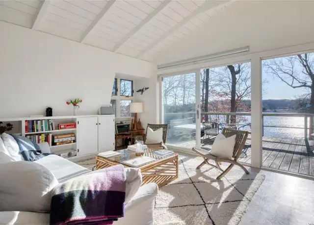 Property at 1500 Trumans Path, East Marion, NY, 11939, 3 beds, 1.5 baths, [object Object]