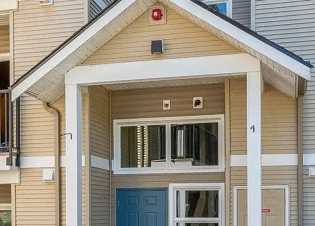 Property at Avaya at Town Center Apartments - 10436 SE Carr Rd, Renton, WA, 98055, 1-3 bed, 1-2 bath, [object Object]