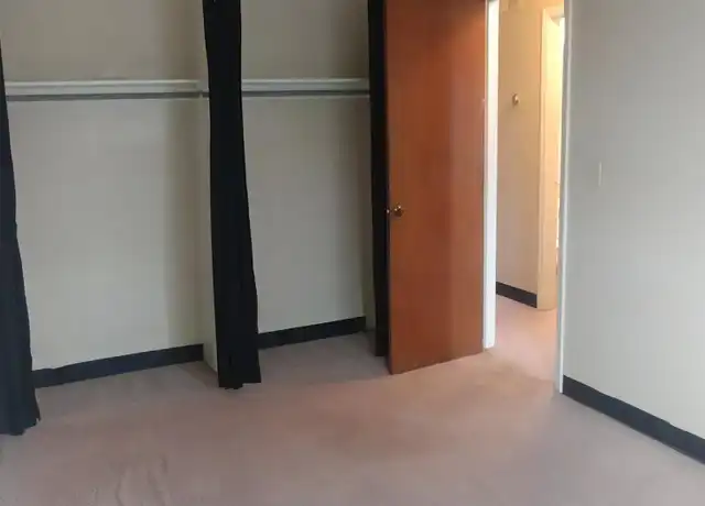 Property at 1112 Merchant St Unit S-04, Emporia, KS, 66801, 2 beds, 1 bath, [object Object]