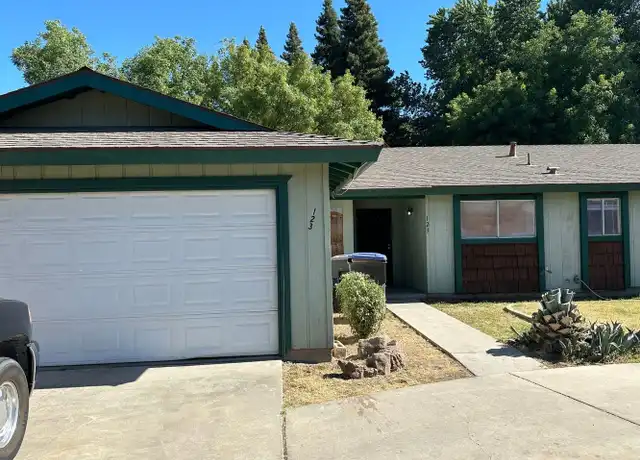 Property at 123 N Carl Dr, Visalia, CA, 93291, 3 beds, 2 baths, [object Object]