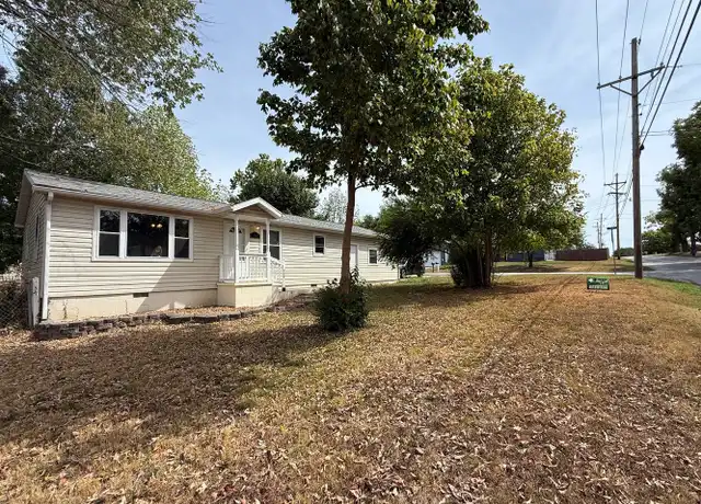 Property at 113 Rea St, Hollister, MO, 65672, 2 beds, 1 bath, [object Object]