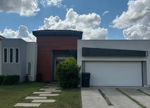 Property at 4505 Quince Ave, McAllen, TX, 78501, 4 beds, 3.5 baths, [object Object]