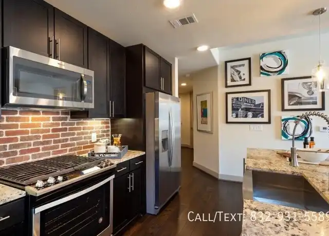 Property at 699 Capitol St Unit 14TA2, Houston, TX, 77002, 2 beds, 2 baths, [object Object]