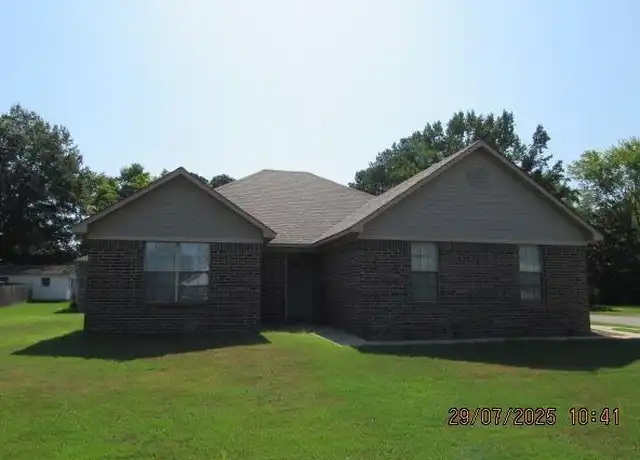 Property at 710 Caskay Dr, Conway, AR, 72032, 3 beds, 2 baths, [object Object]