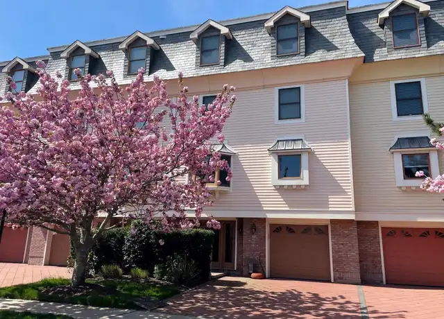 Property at 2 S Clermont Ave #2, Margate City, NJ, 08402, 4 beds, 3.5 baths, [object Object]