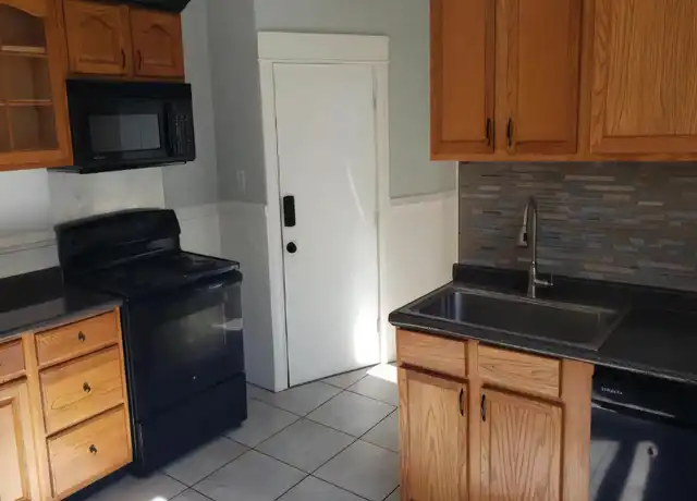 Property at 48 Covell St, New Bedford, MA, 02745, 1 bed, 1 bath, [object Object]