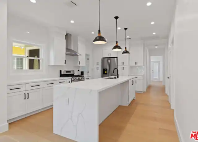 Property at 3465 2nd Ave, Los Angeles, CA, 90018, 4 beds, 2 baths, [object Object]