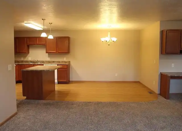 Property at Bristol Court - 4813 E 45th St, Sioux Falls, SD, 57110, 2-4 beds, 1.5-2.5 baths, [object Object]