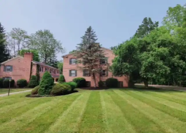 Property at 529 E Main St Unit C-17, Ravenna, OH, 44266, 1 bed, 1 bath, [object Object]