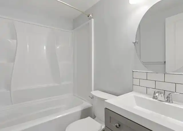 Property at 117 Moody Ave, Candler, NC, 28715, 2 beds, 1 bath, [object Object]