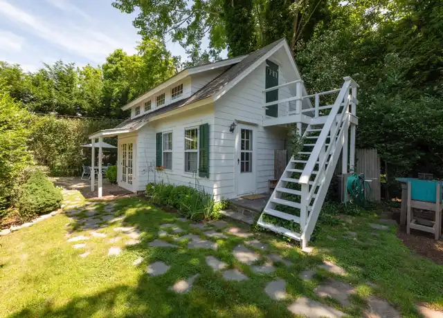 Property at 23 Norris Ln Unit Cottage, Bridgehampton, NY, 11932, 1 bed, 1 bath, [object Object]