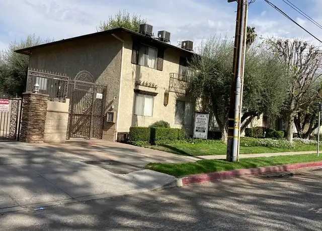 Property at 24838 Newhall Ave, Santa Clarita, CA, 91321, 1 bed, 1 bath, [object Object]