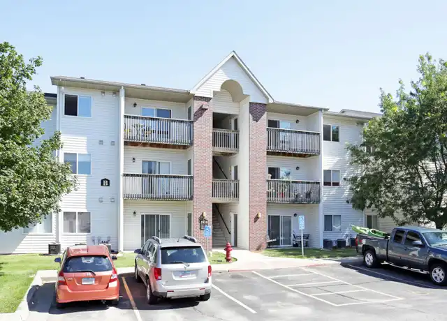 Property at 3910 U.S. 151, Marion, IA, 52302, 2 beds, 1 bath, [object Object]