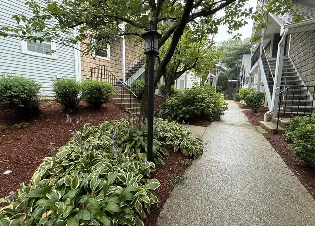 Property at 130 N Kensico Ave #19, White Plains, NY, 10604, 1 bed, 1 bath, [object Object]
