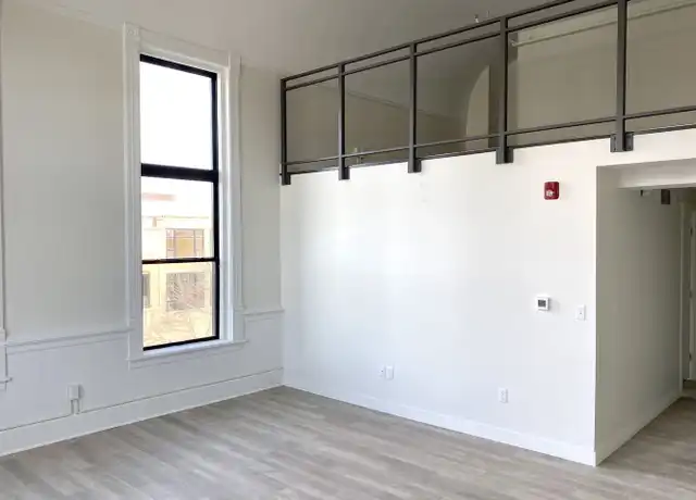 Property at 201 E College Ave Unit 305, Appleton, WI, 54911, 2 beds, 2 baths, [object Object]