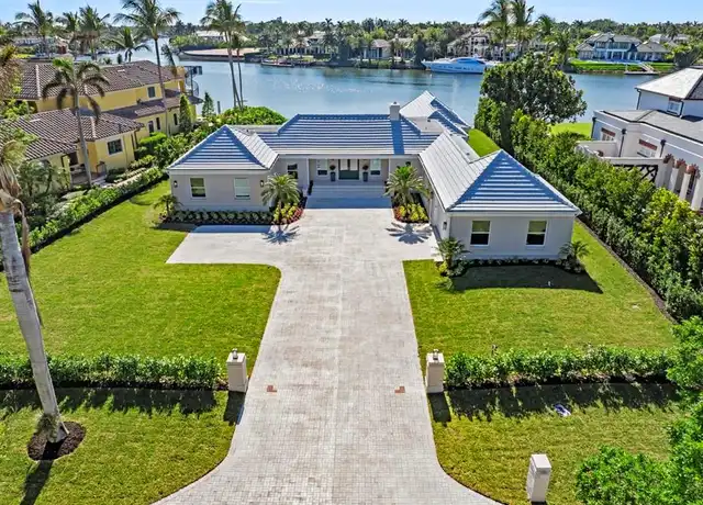 Property at 440 Kings Town Dr, Naples, FL, 34102, 4 beds, 4.5 baths, [object Object]