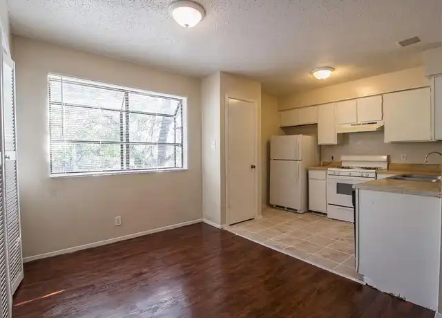 Property at 903 Taulbee Ln Unit D, Austin, TX, 78757, 2 beds, 1 bath, [object Object]