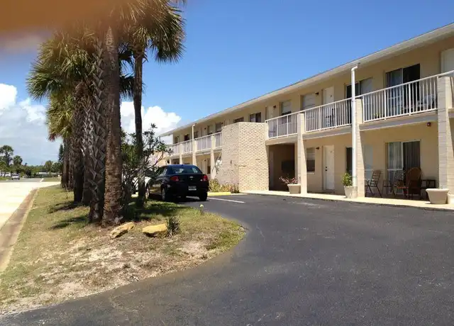 Property at 2417 N Oleander Ave Unit 5, Daytona Beach, FL, 32118, 2 beds, 1 bath, [object Object]
