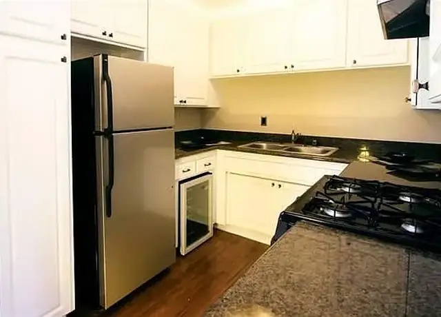 Photo of 2211 E Washington Blvd, Pasadena, CA 91104
