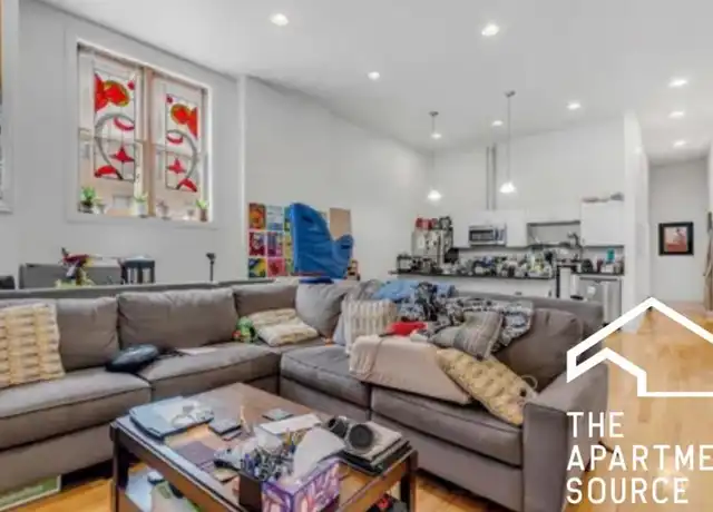 Property at 2842 W Augusta Blvd, Chicago, IL, 60622, 2 beds, 1 bath, [object Object]