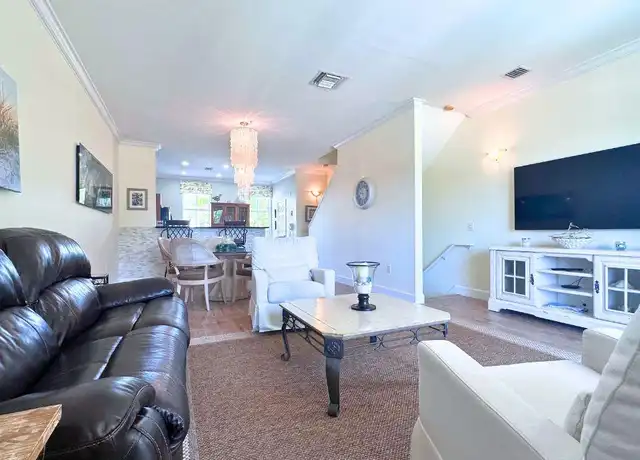 Property at 635 Casa Loma Blvd, Boynton Beach, FL, 33435, 2 beds, 2.5 baths, [object Object]