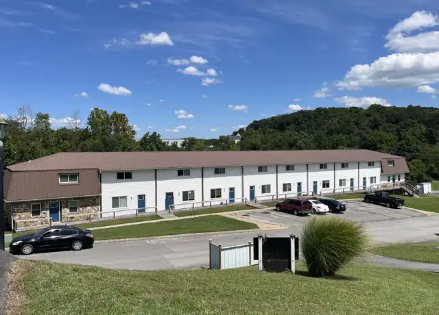 Property at 300 Crestview Dr Unit 9, Greeneville, TN, 37745, 3 beds, 2 baths, [object Object]