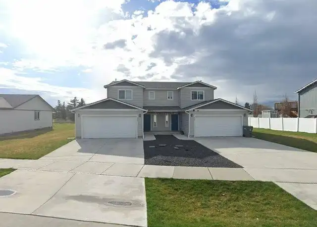 Property at 523 N Shamrock Rd Unit 523, Spokane Valley, WA, 99037, 3 beds, 3 baths, [object Object]